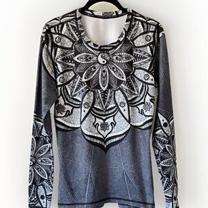 INKnBURN Healing Mandala Long Sleeves Pullover with Thumb Holes Size Medium